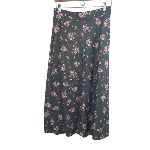 Altar'd State Dresses & Skirts - Altar'd State Olive Green Maxi Floral Skirt size Large